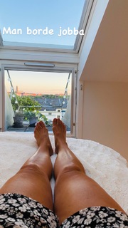 Alexandra Rapaport feet photo thumbnail
