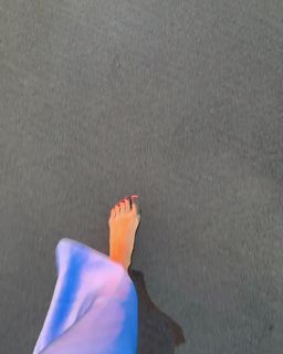 Alexandra Saint Mleux feet photo 16