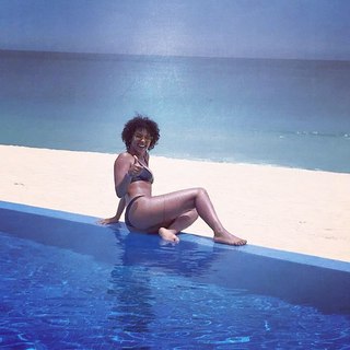 Alexandra Shipp feet photo thumbnail