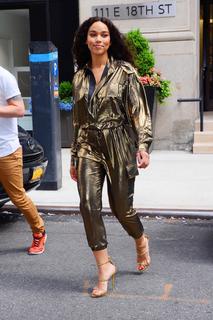 Alexandra Shipp feet photo thumbnail