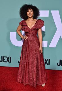 Alexandra Shipp feet photo thumbnail