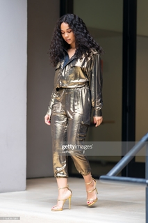 Alexandra Shipp feet photo thumbnail