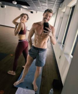 Alexandra Shipp feet photo thumbnail