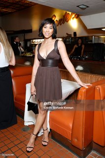 Alexandra Shipp feet photo thumbnail