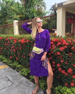 Alexandra Stan feet photo thumbnail