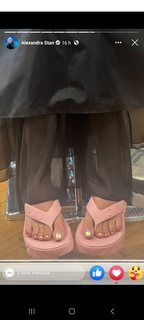Alexandra Stan feet photo thumbnail