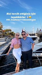 Alexandra Stan feet photo thumbnail
