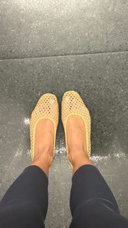 Alexandra Stan feet photo thumbnail
