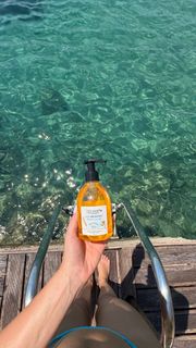 Alexandra Stan feet photo thumbnail