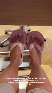 Alexandra Stan feet photo thumbnail