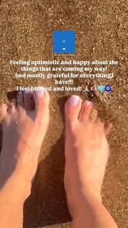 Alexandra Stan feet photo thumbnail