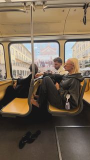 Alexandra Stan feet photo thumbnail