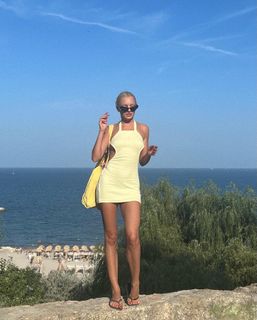 Alexandra Stan feet photo 15