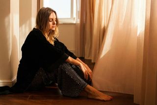 Alexandra Stan feet photo 8