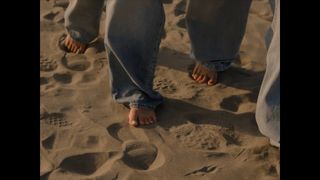 Alexandra Stan feet photo 16