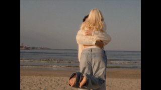 Alexandra Stan feet photo 15