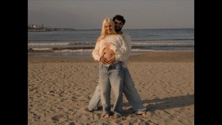 Alexandra Stan feet photo 13