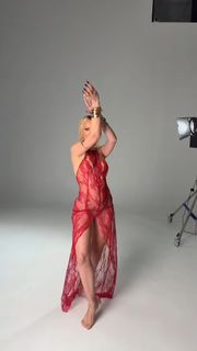 Alexandra Stan feet photo 17