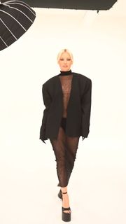 Alexandra Stan feet photo 12