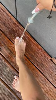 Alexandra Stan feet photo 11