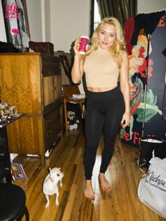 Alexandra Vino feet photo 2