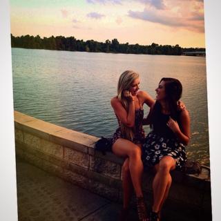 Alexandria DeBerry feet photo thumbnail