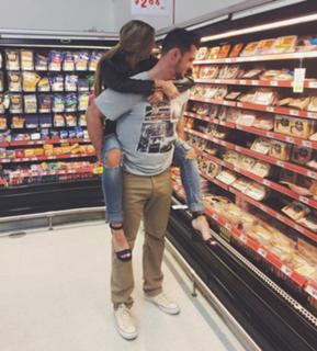 Alexandria DeBerry feet photo thumbnail