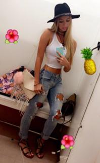 Alexandria DeBerry feet photo thumbnail