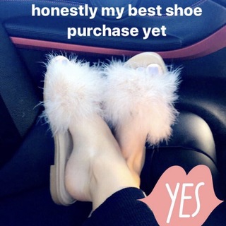 Alexandria DeBerry feet photo thumbnail