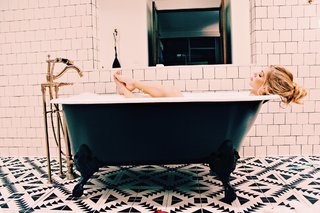 Alexandria DeBerry feet photo thumbnail