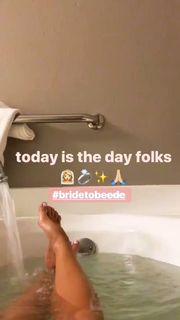 Alexandria DeBerry feet photo thumbnail