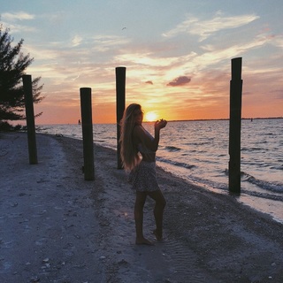 Alexandria DeBerry feet photo thumbnail