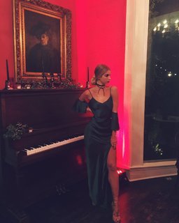 Alexandria DeBerry feet photo thumbnail