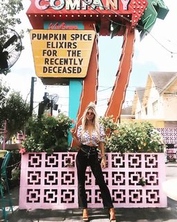 Alexandria DeBerry feet photo thumbnail