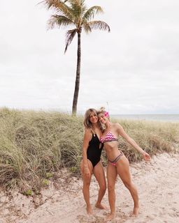 Alexandria DeBerry feet photo thumbnail