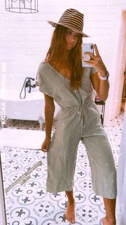 Alexandria DeBerry feet photo thumbnail