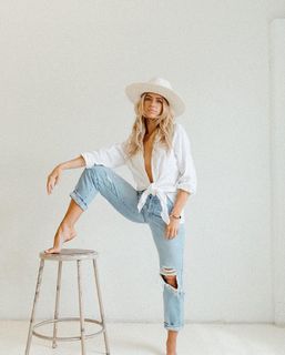 Alexandria DeBerry feet photo thumbnail