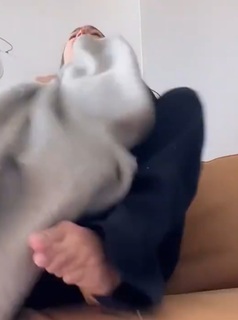 Alexandria Ocasio-Cortez feet photo thumbnail