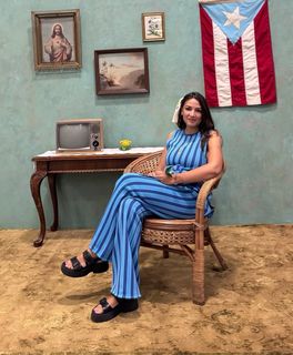 Alexandria Ocasio-Cortez feet photo thumbnail