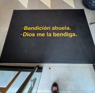 Alexandria Ocasio-Cortez feet photo thumbnail