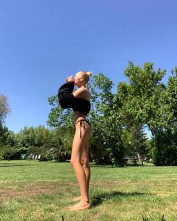 Alexandrina Turcan feet photo 9