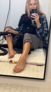 Alexandrina Turcan feet photo 3