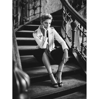 Alexia Barlier feet photo 3