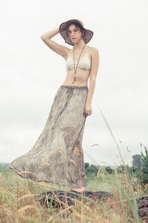 Alexia Fast feet photo thumbnail