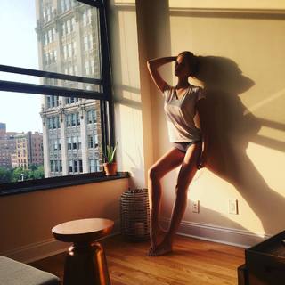 Alexina Graham feet photo 9