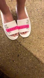 Alexina Graham feet photo 18