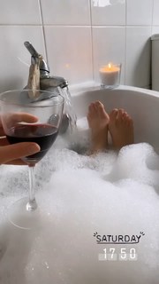 Alexina Graham feet photo 13