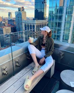 Alexina Graham feet photo 2