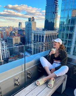 Alexina Graham feet photo 1