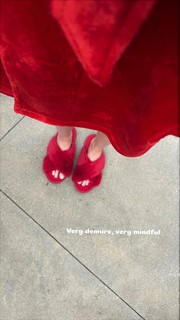 Alexina Graham feet photo 7